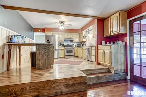 920 N 3rd St, Riverton, IL 62561 photo 15