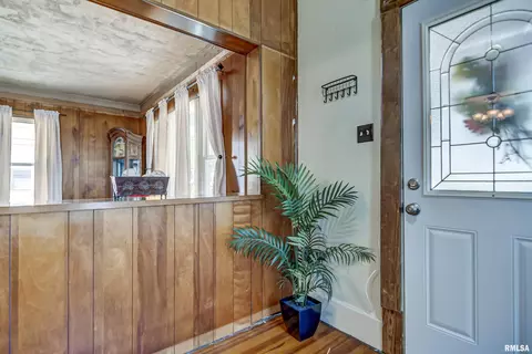 1925 S Spring St, Springfield, IL 62704 photo 5