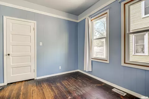 1925 S Spring St, Springfield, IL 62704 photo 17