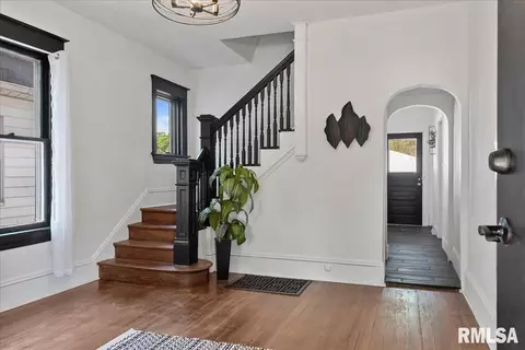 2017 S Spring St, Springfield, IL 62704 photo 3