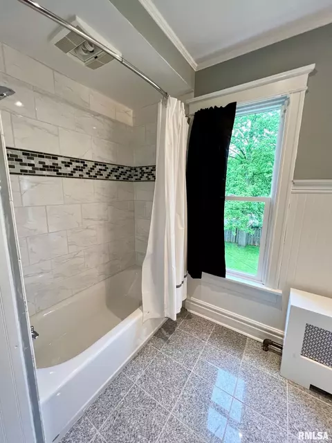 211 E Hargrave St, Athens, IL 62613 photo 22