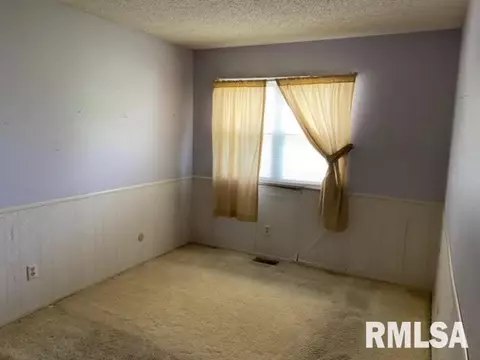104 Mccarthy Dr, Springfield, IL 62702 photo 9