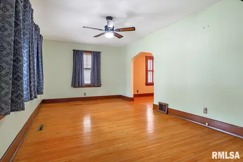 512 S Park Ave, Springfield, IL 62704 photo 6