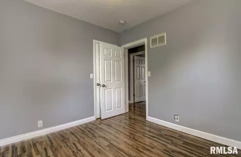 1435 Adlai Stevenson Dr, Springfield, IL 62703 photo 22
