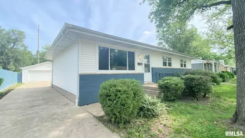 2409 Queensway Rd, Springfield, IL 62703 photo 2