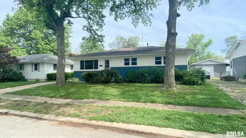 2409 Queensway Rd, Springfield, IL 62703 photo 1