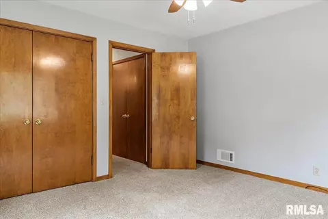 2413 S Walnut St, Springfield, IL 62704 photo 18
