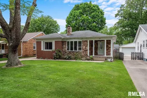 2413 S Walnut St, Springfield, IL 62704 photo 2