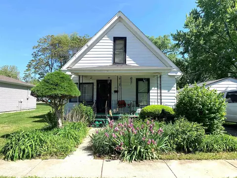 2227 E Stuart St, Springfield, IL 62703 photo 2