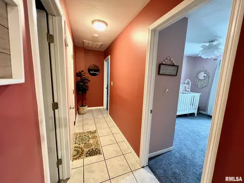 2316 Austin Dr, Springfield, IL 62704 photo 13