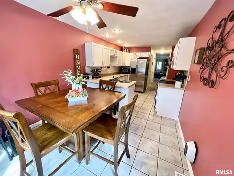 2316 Austin Dr, Springfield, IL 62704 photo 12
