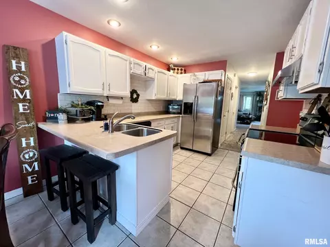 2316 Austin Dr, Springfield, IL 62704 photo 8