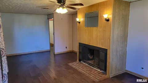 2913 E Mason St, Springfield, IL 62702 photo 4