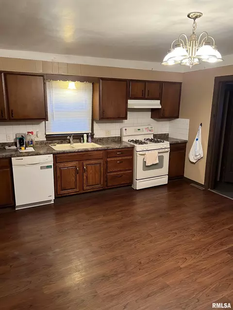 1627 N 10th St, Springfield, IL 62702 photo 10