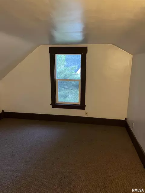 1627 N 10th St, Springfield, IL 62702 photo 14
