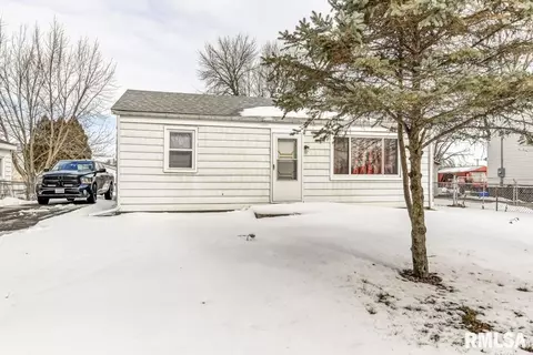 2329 Richards Ln, Springfield, IL 62702 photo 1