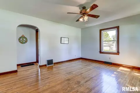 2901 S 4th St, Springfield, IL 62703 photo 3