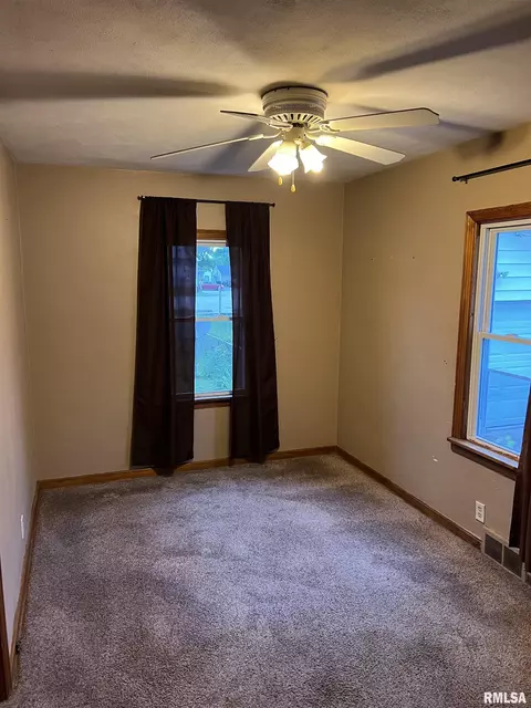 2157 E Reservoir St, Springfield, IL 62702 photo 11