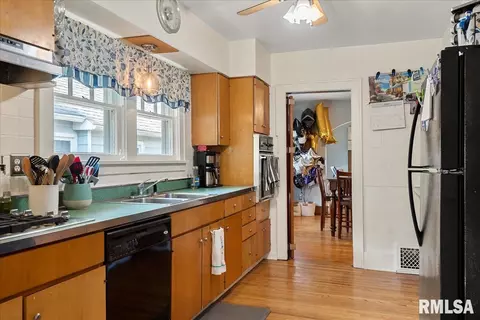 1608 S Walnut St, Springfield, IL 62704 photo 15