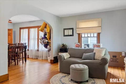 1608 S Walnut St, Springfield, IL 62704 photo 9