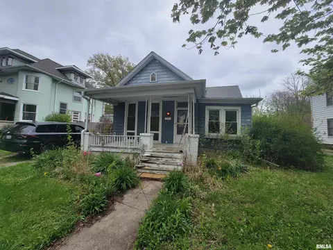 618 S Walnut St, Springfield, IL 62704 photo 1