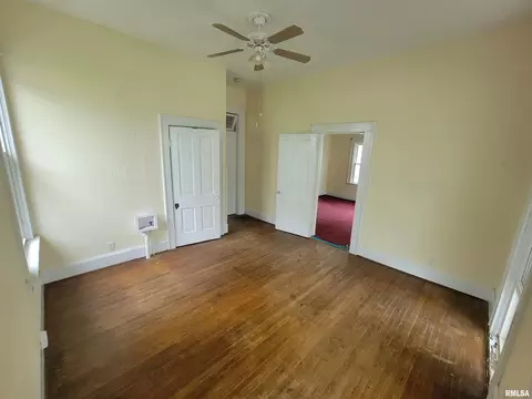 618 S Walnut St, Springfield, IL 62704 photo 4