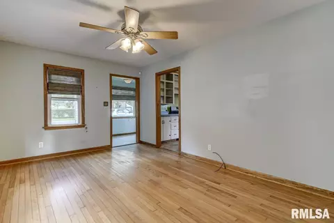 3209 S 1st St, Springfield, IL 62703 photo 6