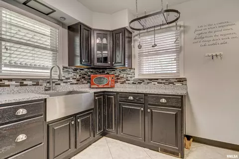 2312 E Sangamon Ave, Springfield, IL 62702 photo 15