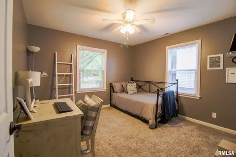 2344 Yale Blvd, Springfield, IL 62703 photo 10