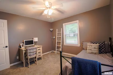 2344 Yale Blvd, Springfield, IL 62703 photo 11