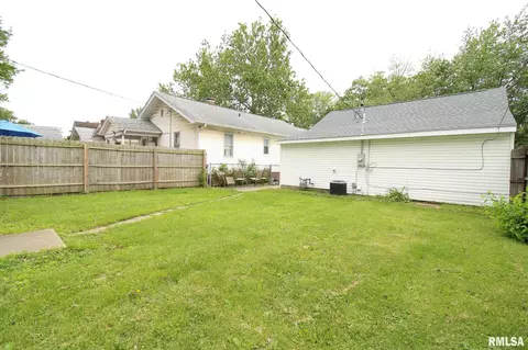 2344 Yale Blvd, Springfield, IL 62703 photo 4
