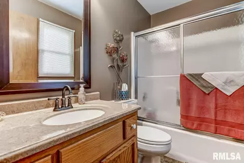 2517 Columbus Cir, Springfield, IL 62703 photo 20