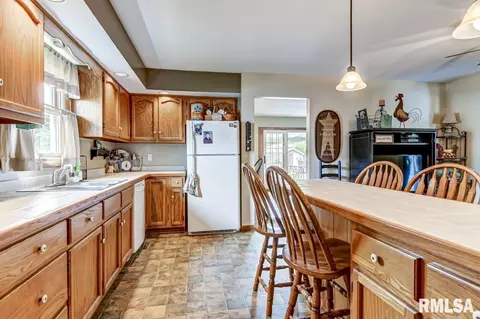 2517 Columbus Cir, Springfield, IL 62703 photo 10