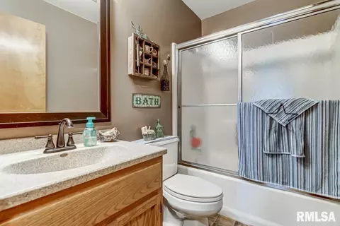 2517 Columbus Cir, Springfield, IL 62703 photo 25