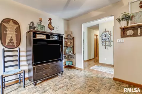2517 Columbus Cir, Springfield, IL 62703 photo 15