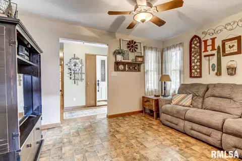 2517 Columbus Cir, Springfield, IL 62703 photo 17