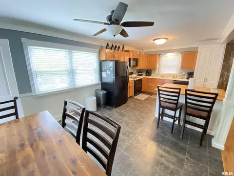 16 Archer Ave, Springfield, IL 62704 photo 5