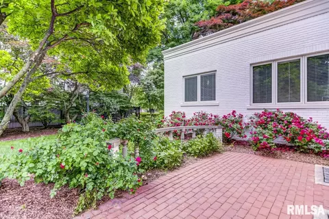 2002 Wiggins Ave, Springfield, IL 62704 photo 63