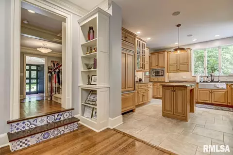 2002 Wiggins Ave, Springfield, IL 62704 photo 23