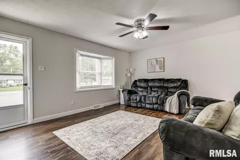 78 Dawn Dr, Springfield, IL 62702 photo 6