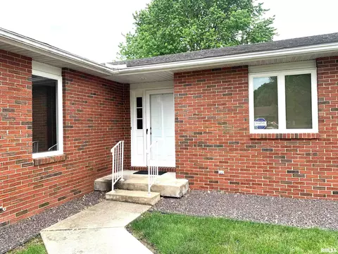 3313 Branchwood Dr, Springfield, IL 62704 photo 2
