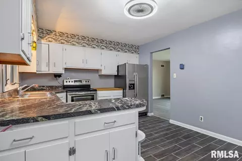 3308 Enos Ave, Springfield, IL 62702 photo 8