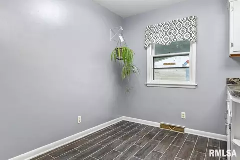 3308 Enos Ave, Springfield, IL 62702 photo 11