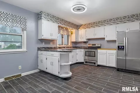 3308 Enos Ave, Springfield, IL 62702 photo 7