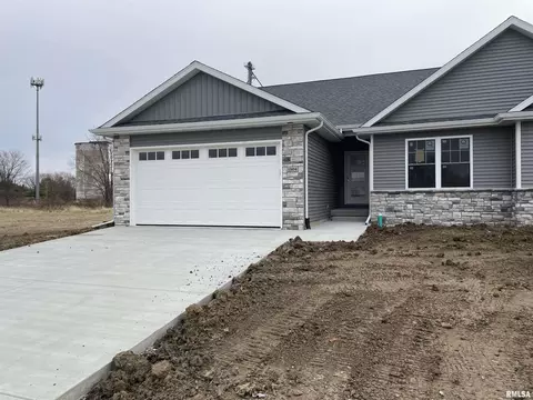 1504 Dearborn Dr, Springfield, IL 62711 photo 1