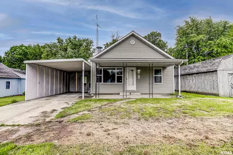 310 Elm St, Thayer, IL 62689 photo 3