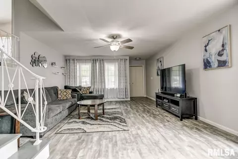 2128 Fairway Dr, Springfield, IL 62704 photo 7