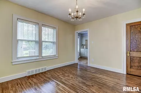 2015 S Bates Ave, Springfield, IL 62704 photo 20