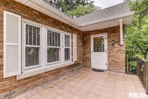 2015 S Bates Ave, Springfield, IL 62704 photo 5