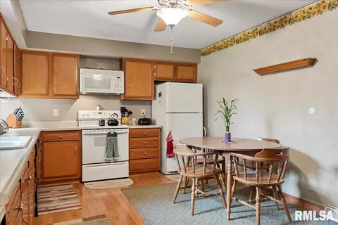 200 Hawkeye Way, Springfield, IL 62707 photo 5
